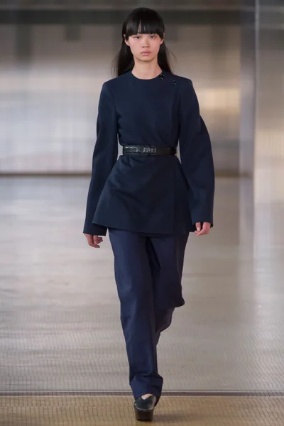 Look 19
